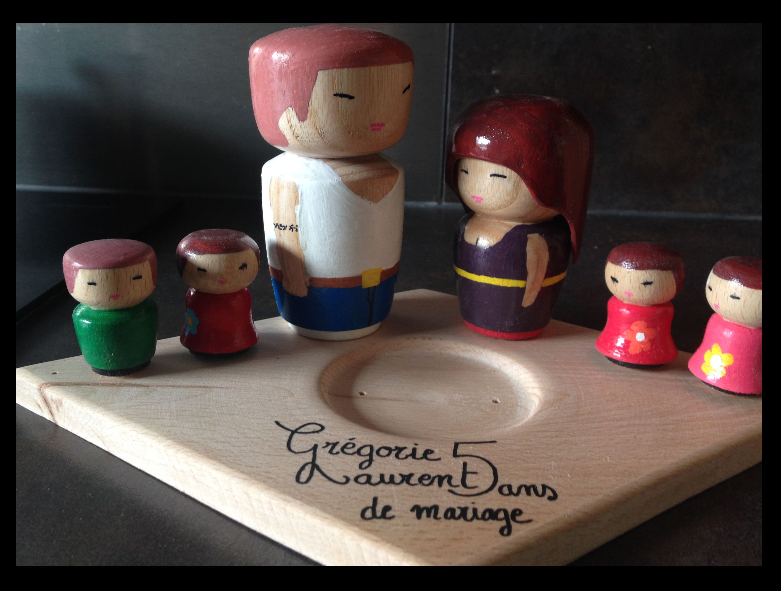 Kokeshi_noce_de_bois.jpg
